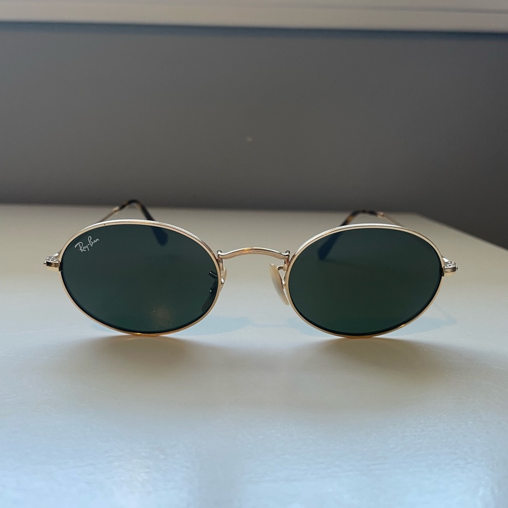 Ray Ban Flat Oval Sunglasses